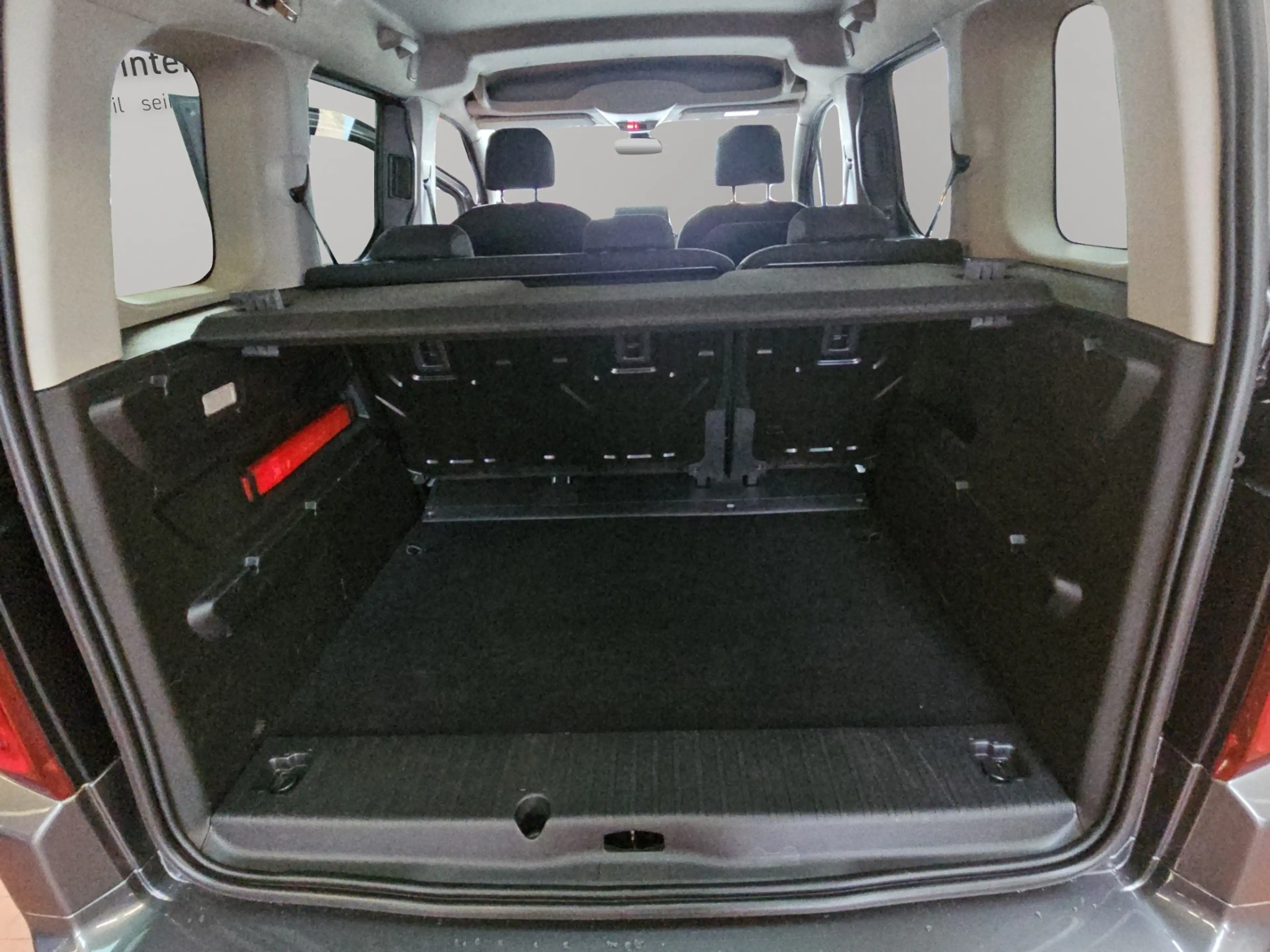 Opel Combo Life E 1,5D Elegance AHK SHZ Kamera GripControl — photo 15
