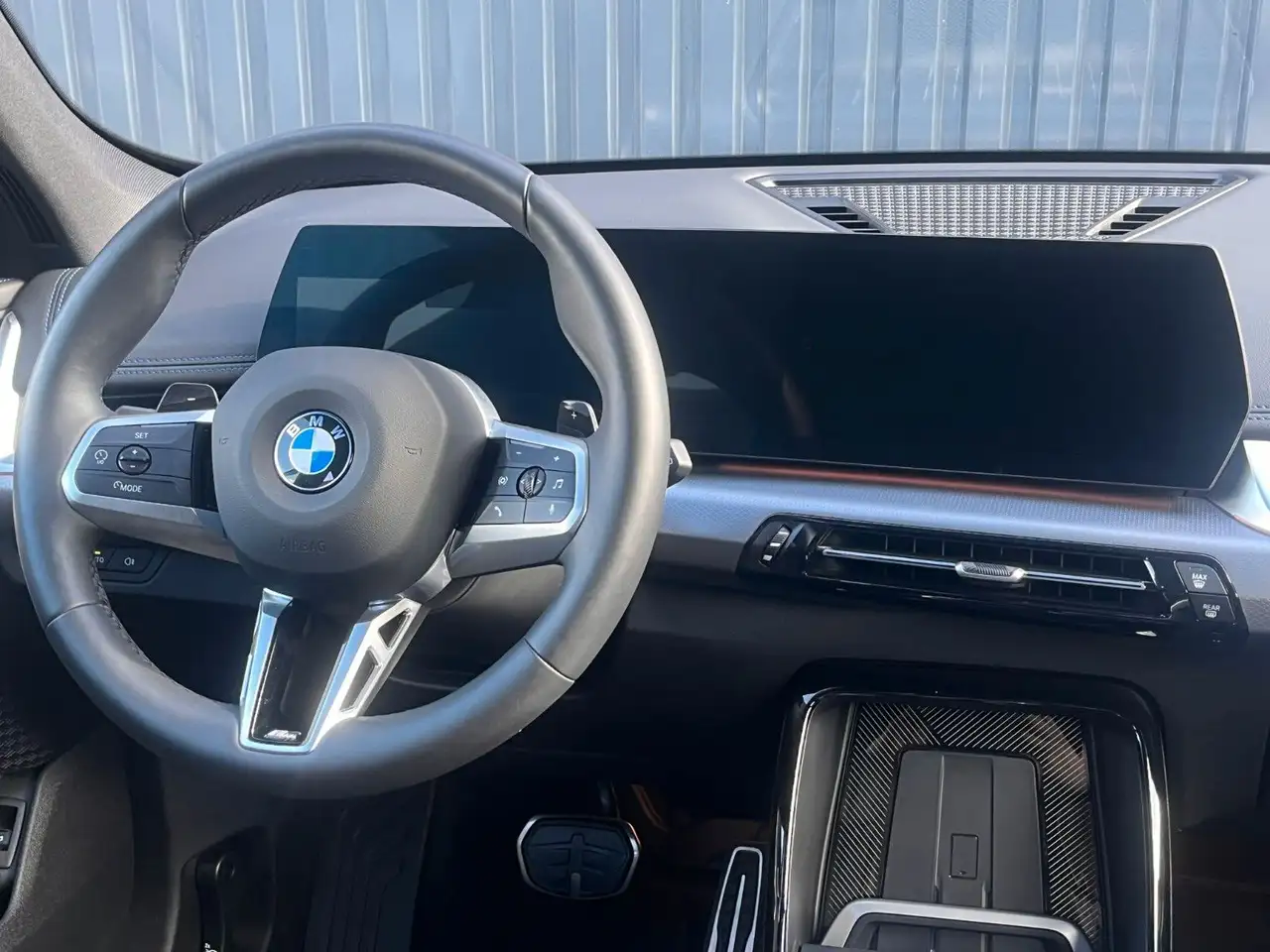 BMW X1 18i sDrive M SPORT / Kamera/adapLED/Komfortzu 10