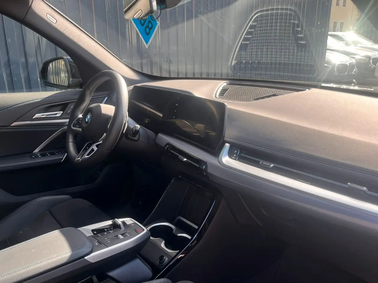 BMW X1 18i sDrive M SPORT / Kamera/adapLED/Komfortzu 11