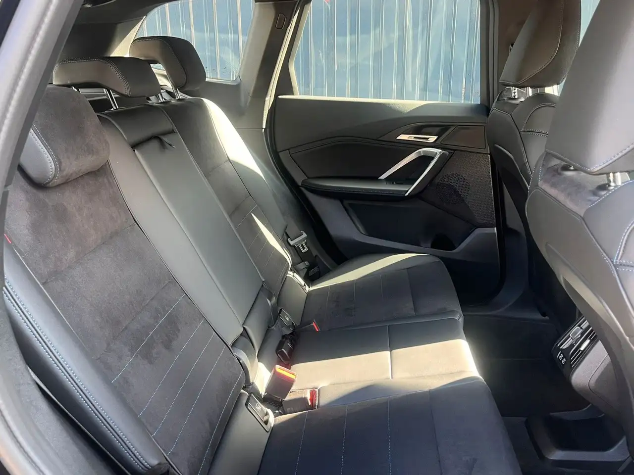 BMW X1 18i sDrive M SPORT / Kamera/adapLED/Komfortzu 16