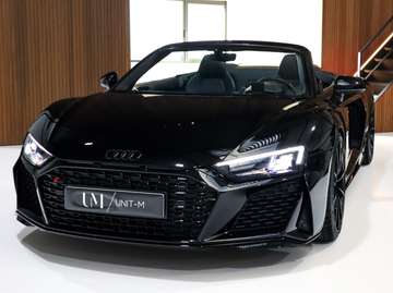 SPYDER V10 PERFORMANCE/CERAMIC BRAKES/B&O/CARBON