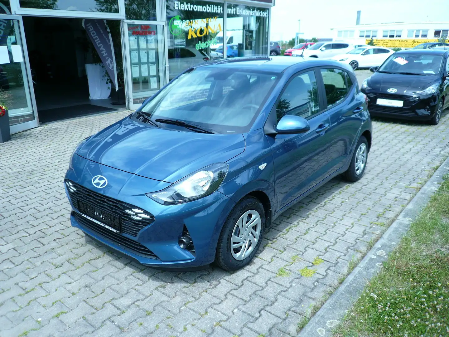 Hyundai i10 1.0 Navi Sitzheizung / Bluetooth / Tempomat / USB Bleu - 1