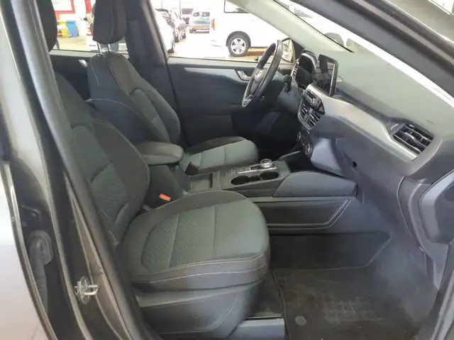 Ford Kuga view 11