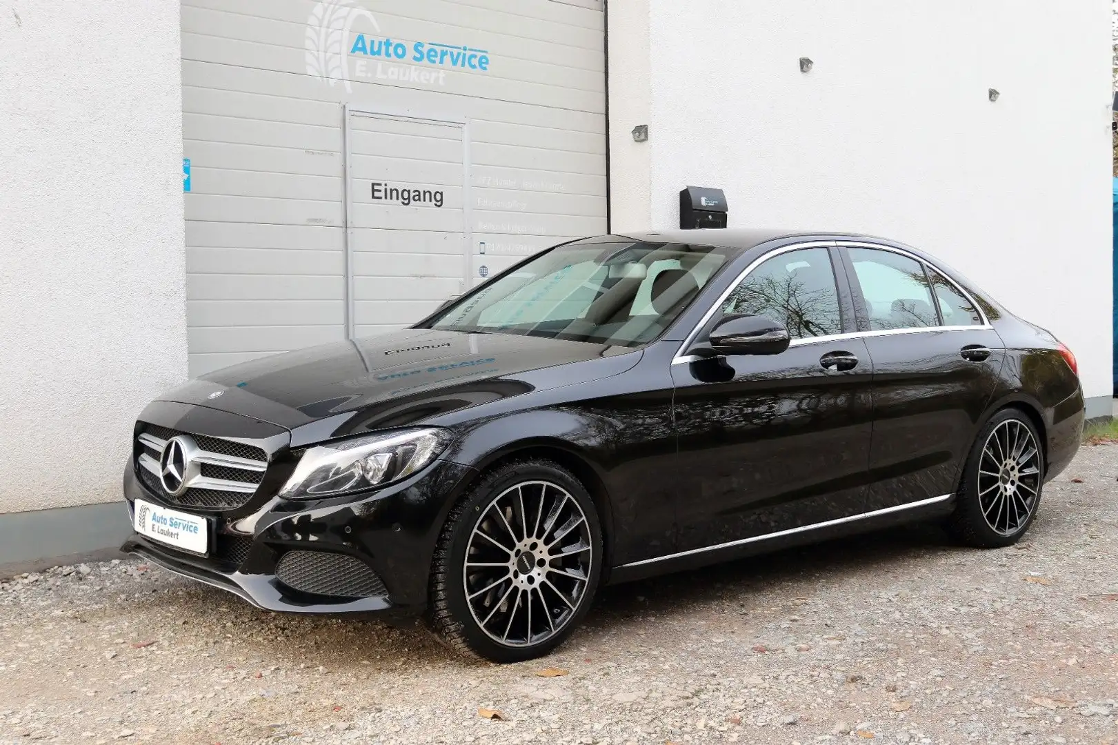 Mercedes-Benz C 400 4M/400PS/Navi/LED/Sitzhzg/19Z LM/Eibach Czarny - 1