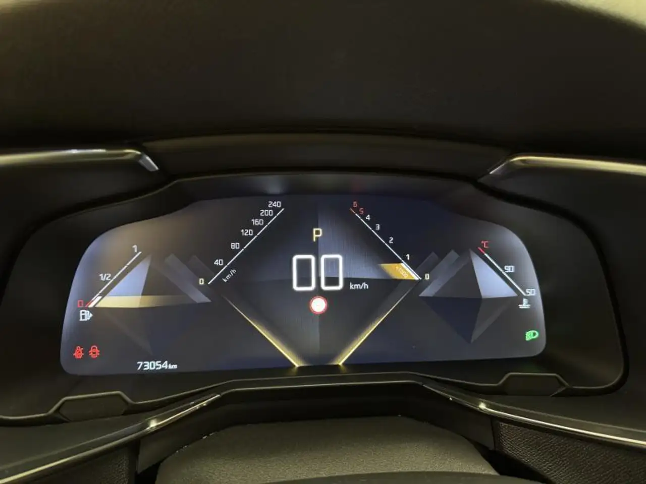 DS Automobiles DS 7 Crossback 2022 — фото 13