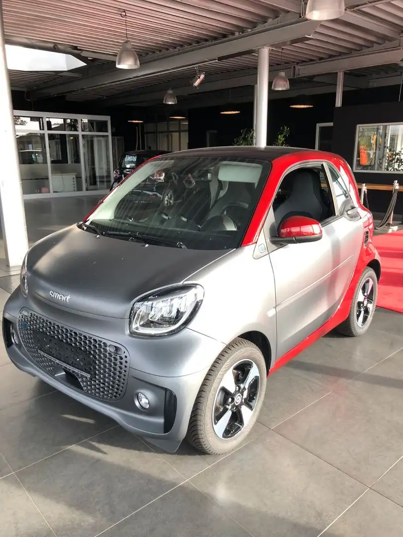 smart forTwo fortwo EQ coupe Grey - 1