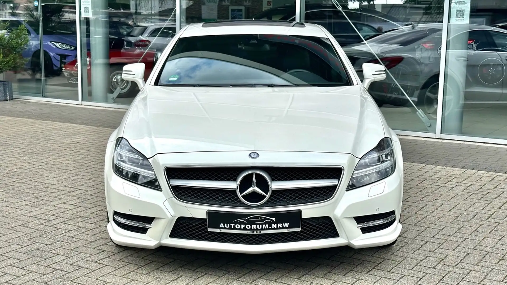 Mercedes-Benz CLS 350 V6 AMG Line - C218 - 1. Hand - 46.338 km - 306 PS Alb - 2