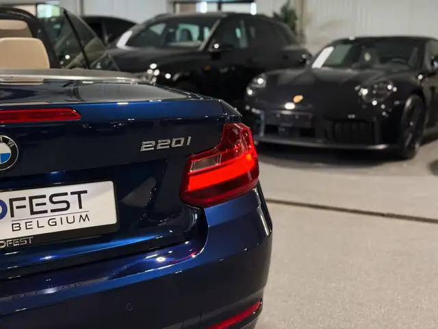 BMW 2 Series view 4