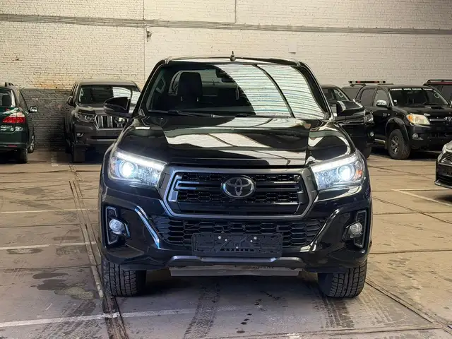 Toyota Hilux Hilux 2.4 D-4D 4WD Comfort