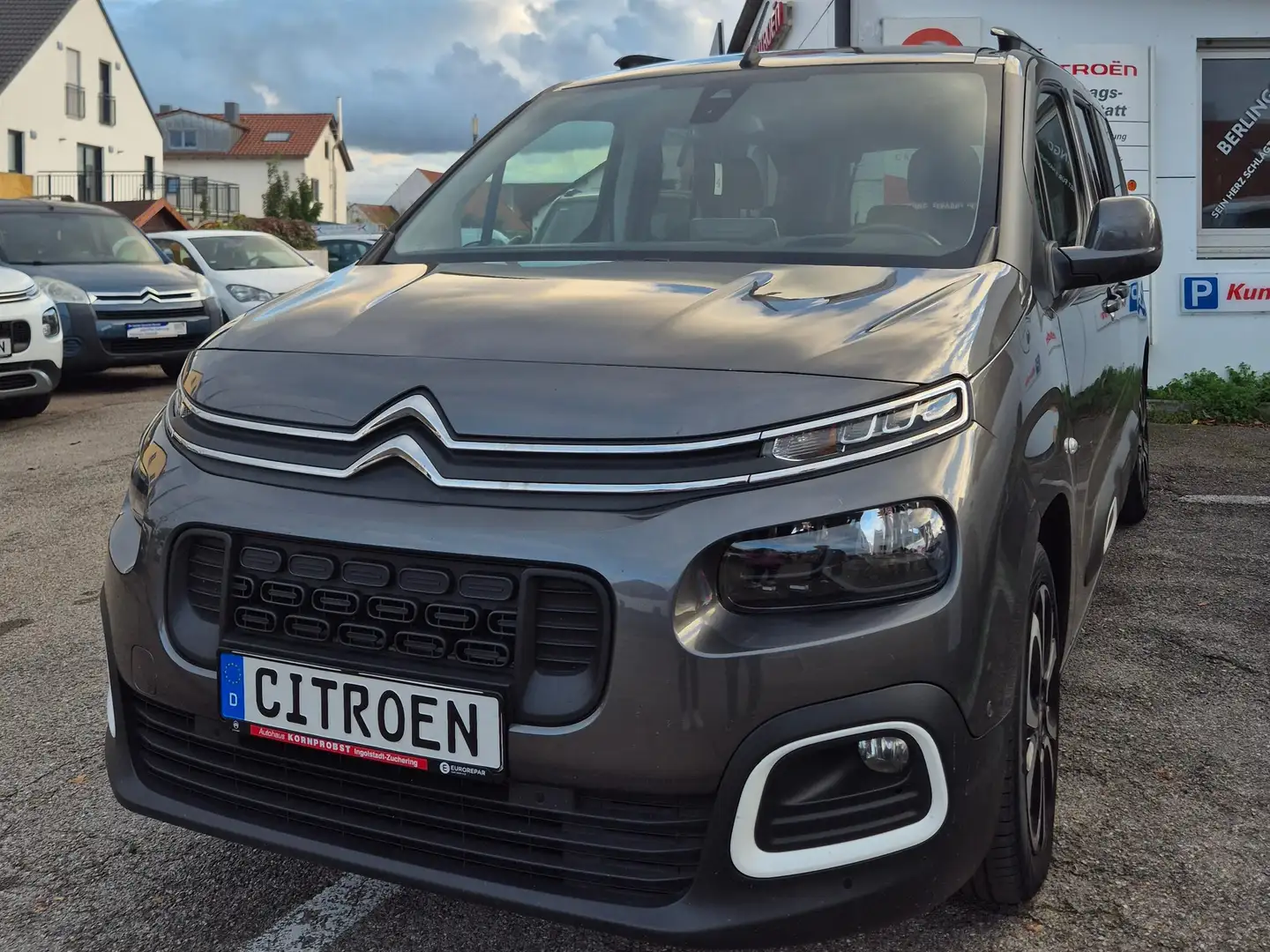 Citroen Berlingo Shine XL Stop&Start (EURO 6d) Van 5 Grau - 2