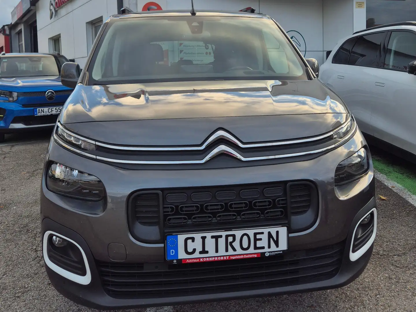 Citroen Berlingo Shine XL Stop&Start (EURO 6d) Van 5 Grau - 1