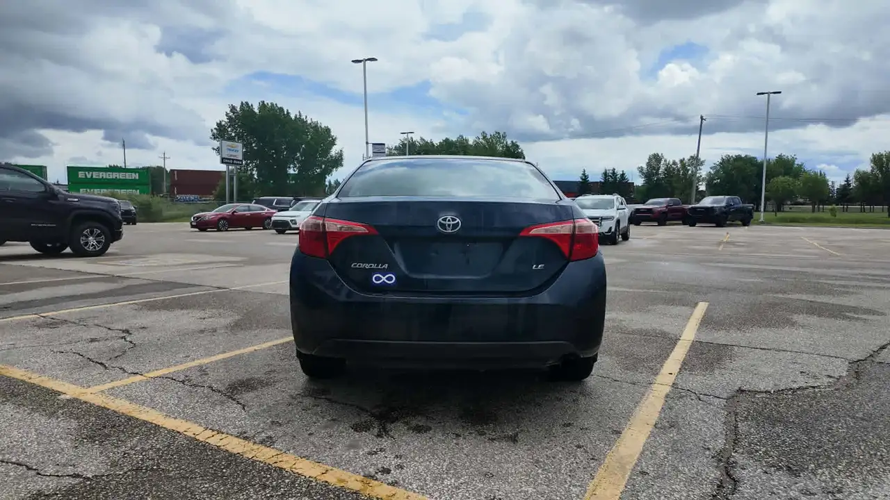 Toyota Corolla снимка Toyota Corolla