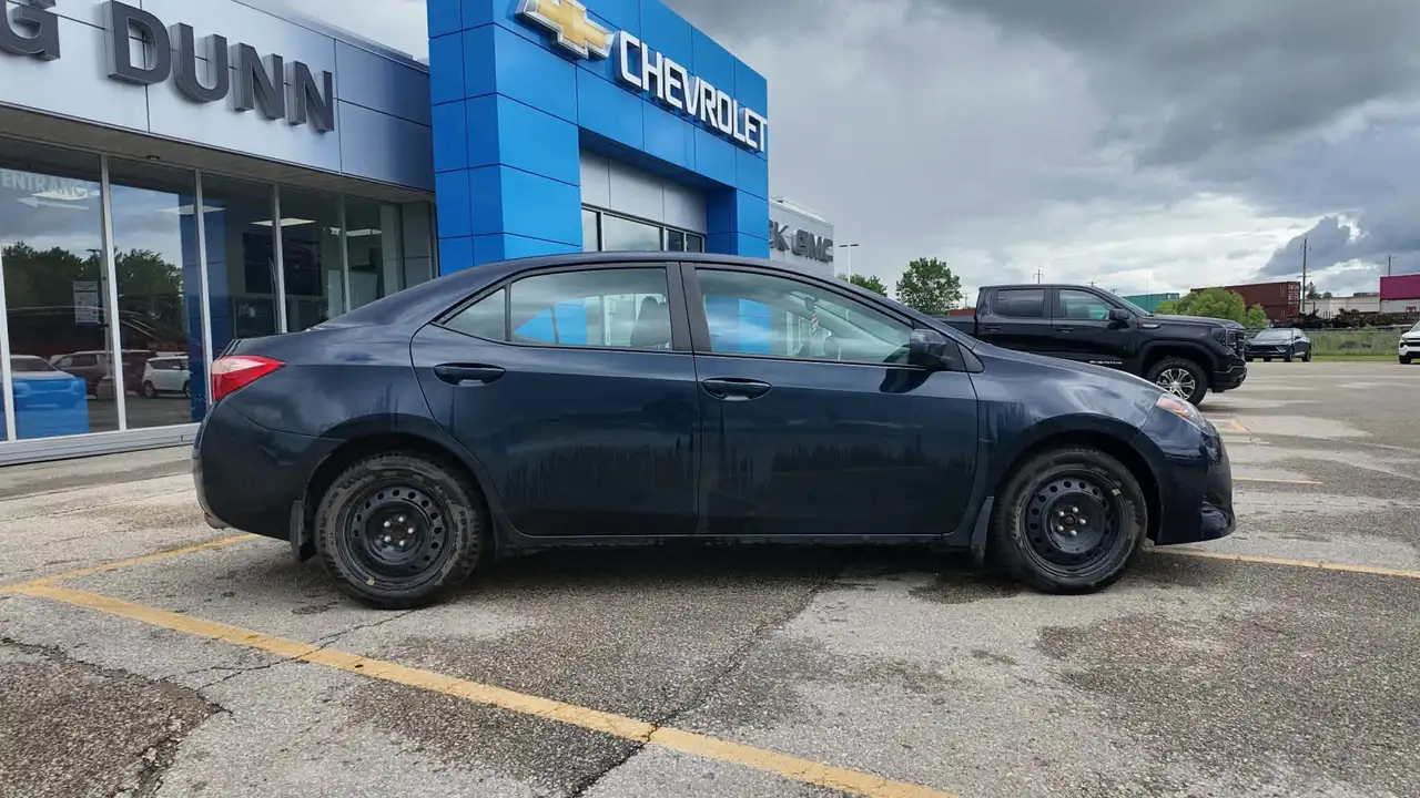 Toyota Corolla снимка Toyota Corolla
