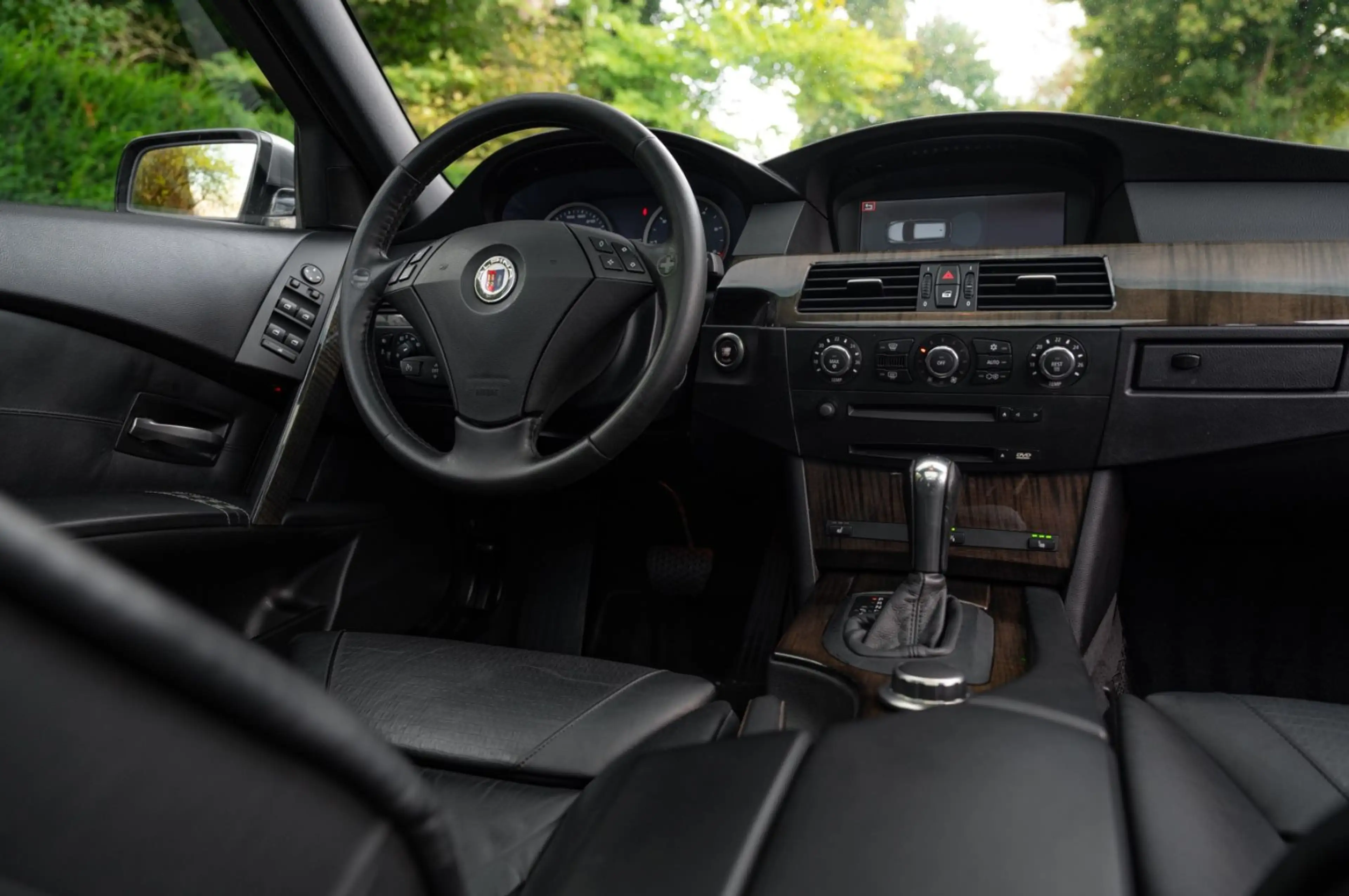Alpina B5 4.4 V8 Touring 500PS | AHK | S/H-Dach | — photo 11