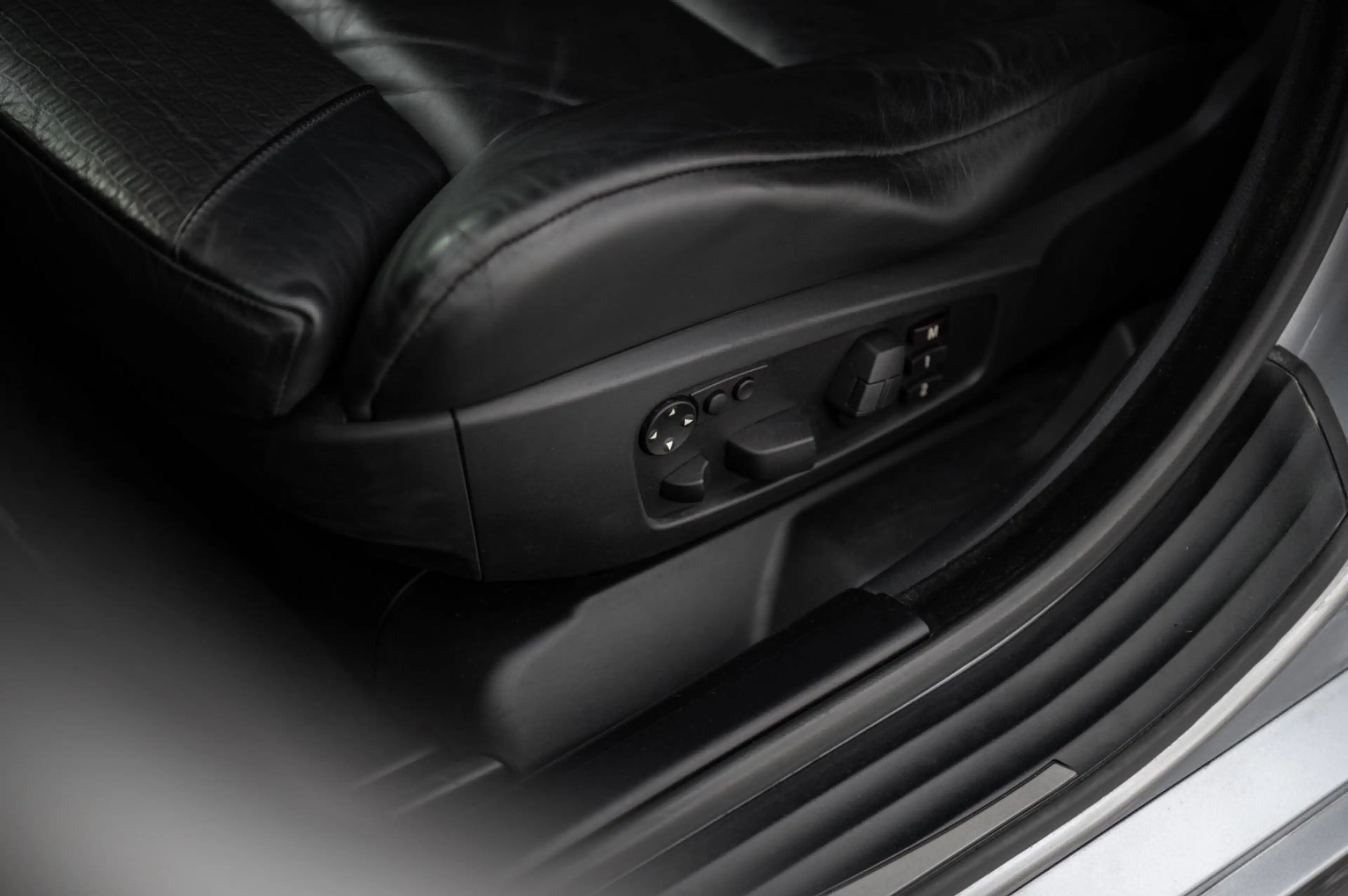 Alpina B5 4.4 V8 Touring 500PS | AHK | S/H-Dach | — photo 7