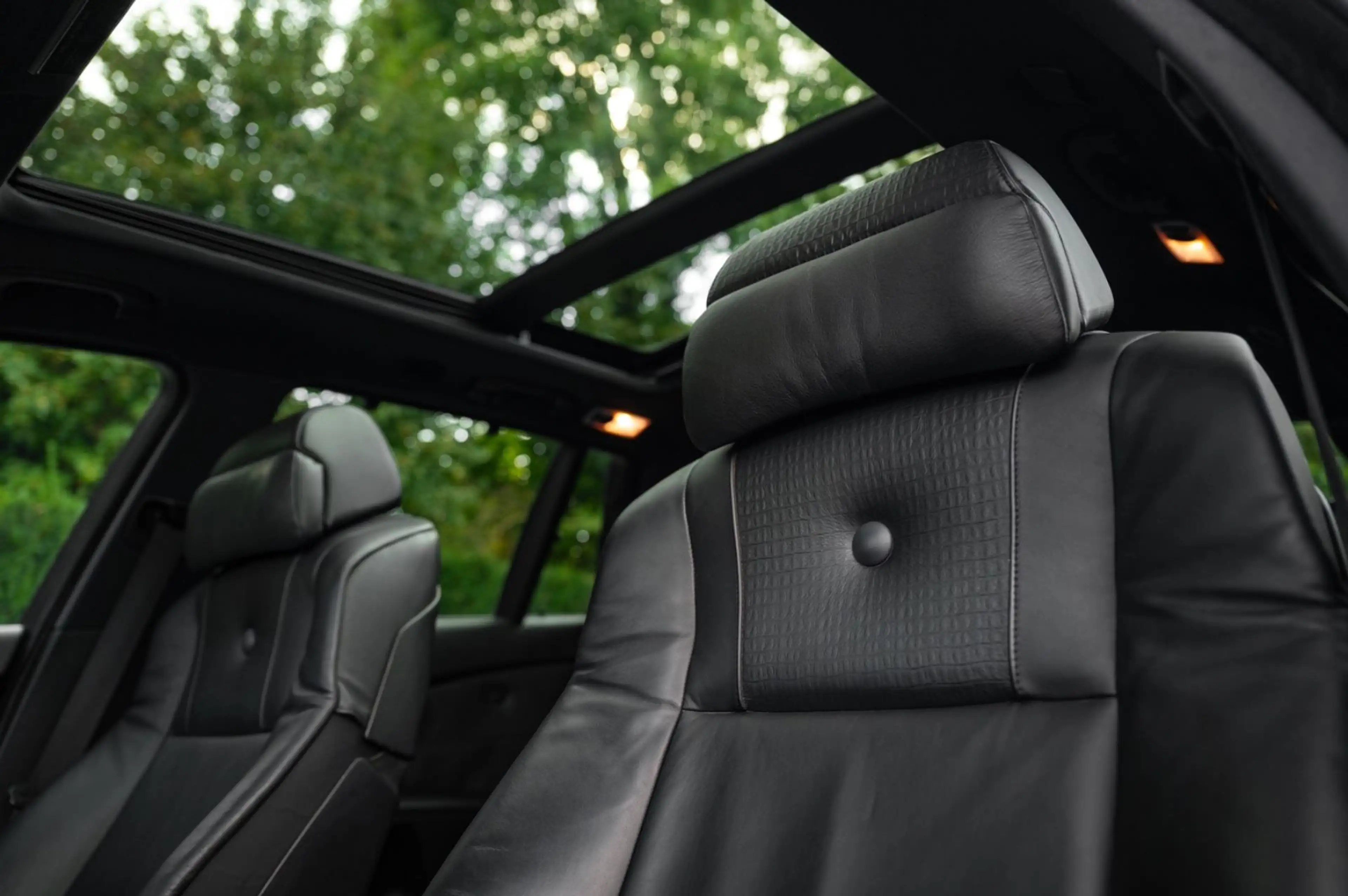 Alpina B5 4.4 V8 Touring 500PS | AHK | S/H-Dach | — photo 6
