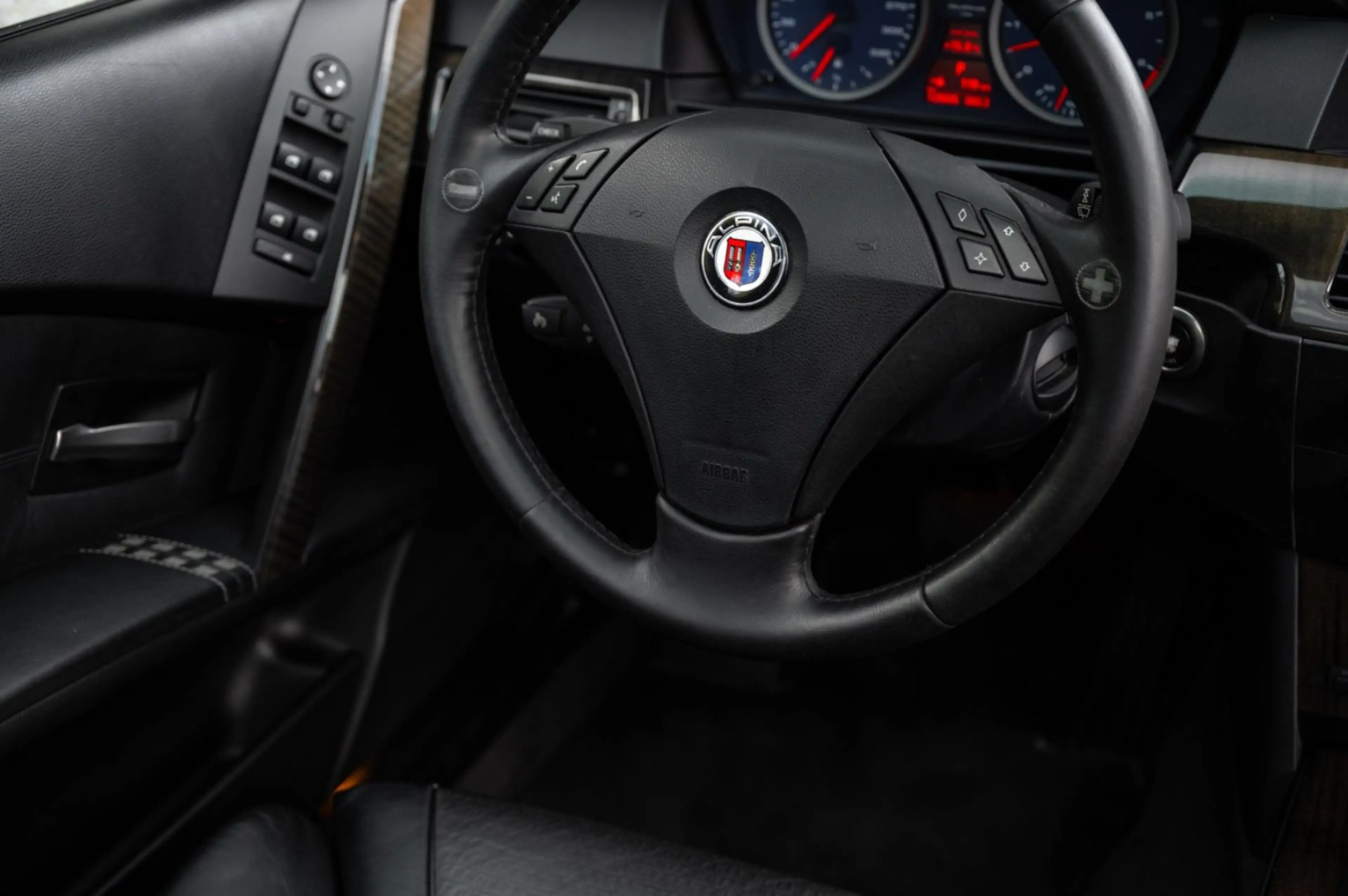 Alpina B5 4.4 V8 Touring 500PS | AHK | S/H-Dach | — photo 12