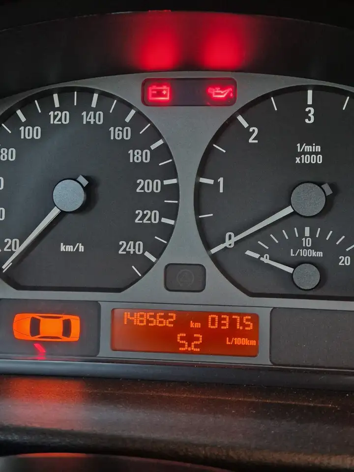 BMW 320, foto 2