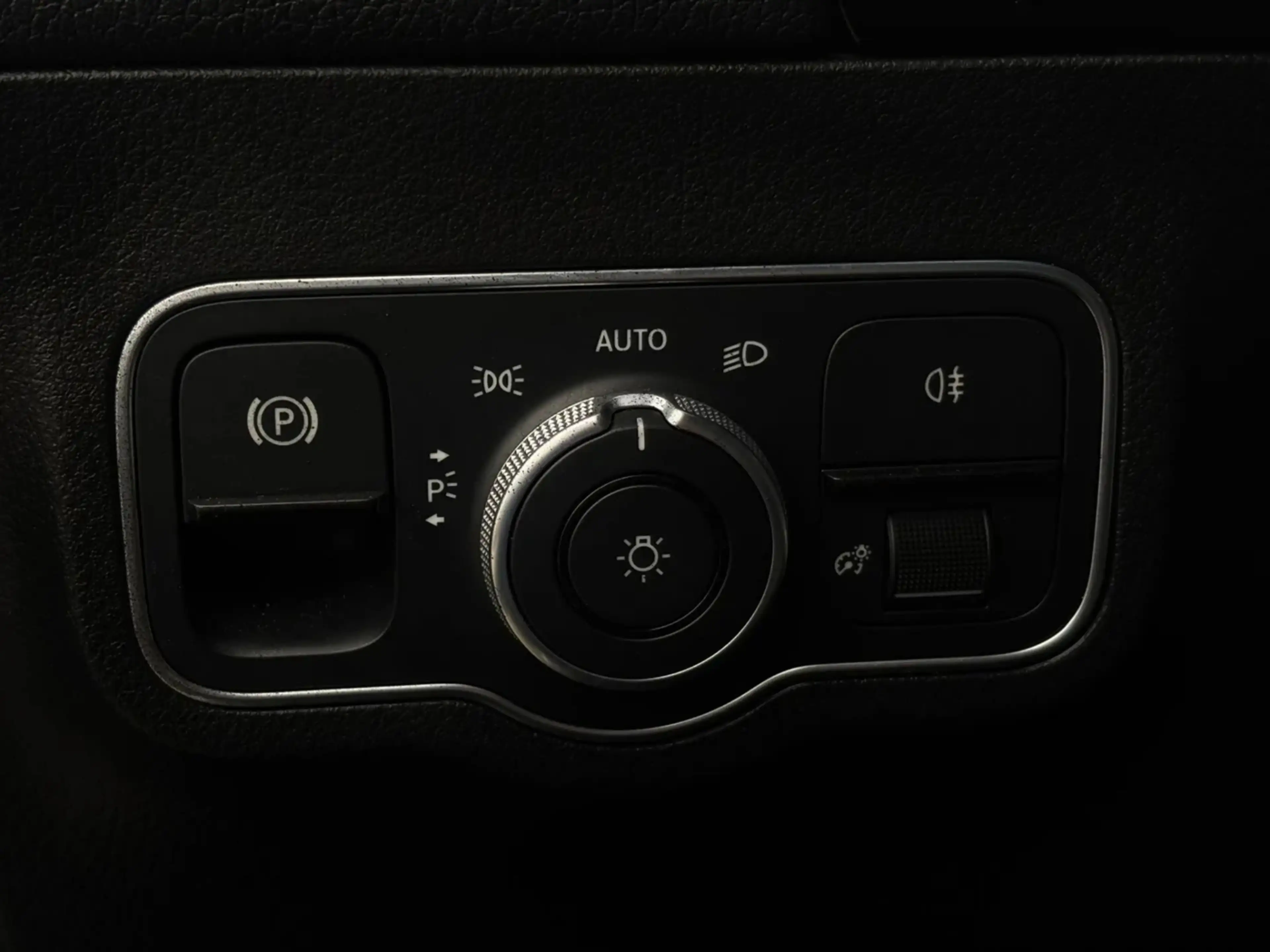 Mercedes-Benz GLA 35 AMG 4MATIC (1e Eig, Dealer OndH, Panorama, SfeerV, Bur — photo 24