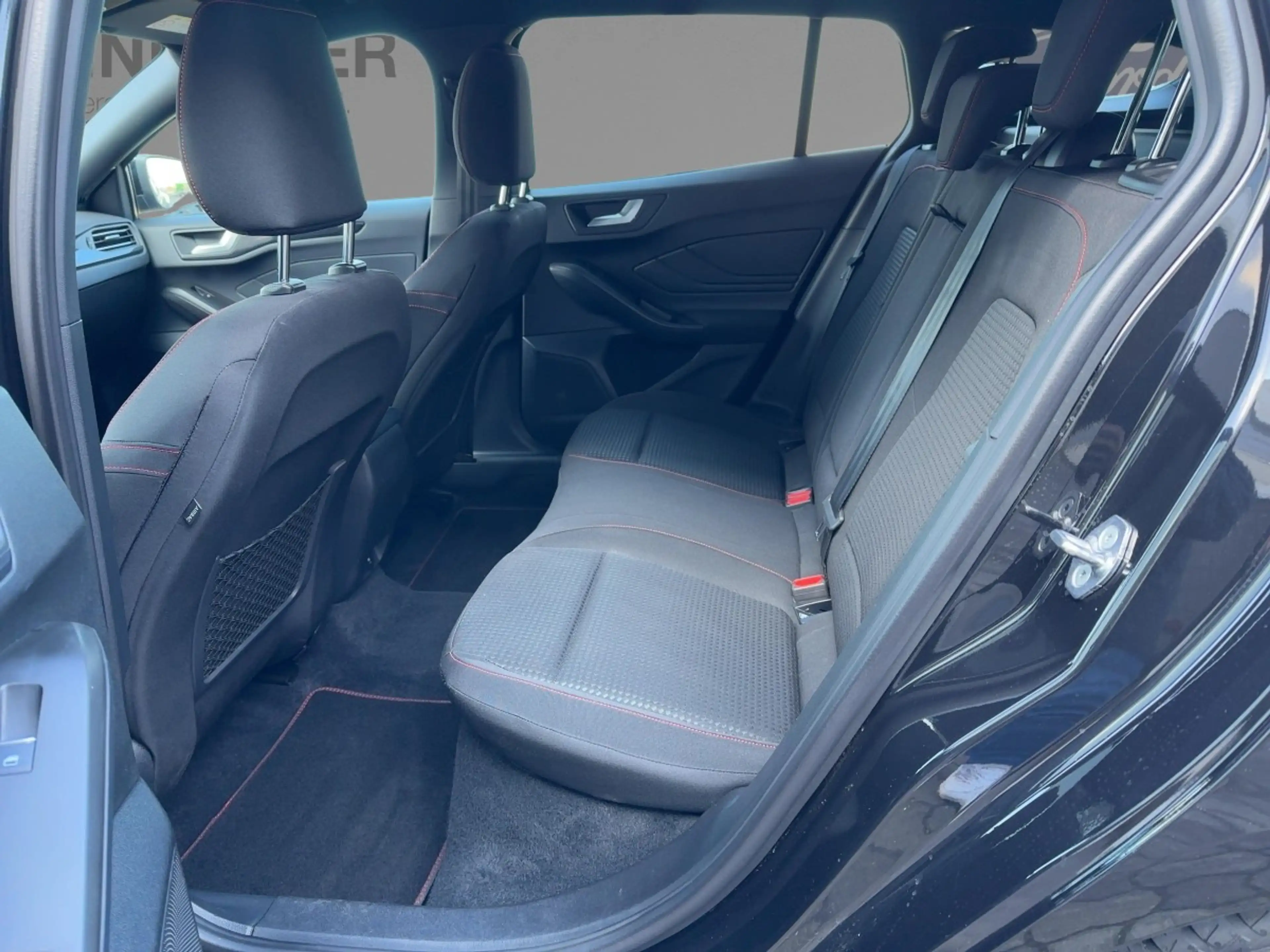 Ford Focus ST-Line X LED+AHK+Kamera+Winterpaket — photo 15