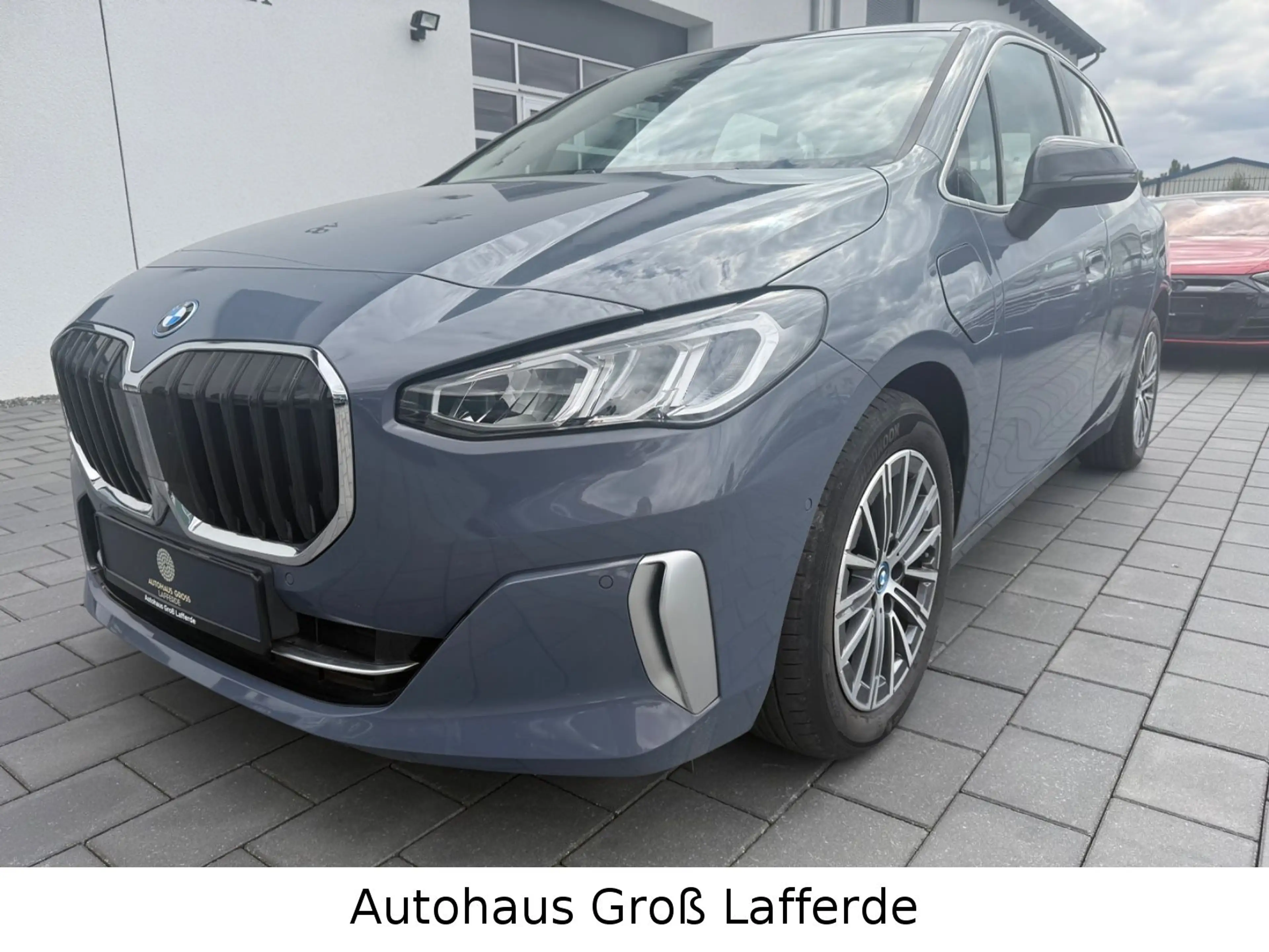 BMW 230 2 Active Tourer 230 e xDrive Luxury Line