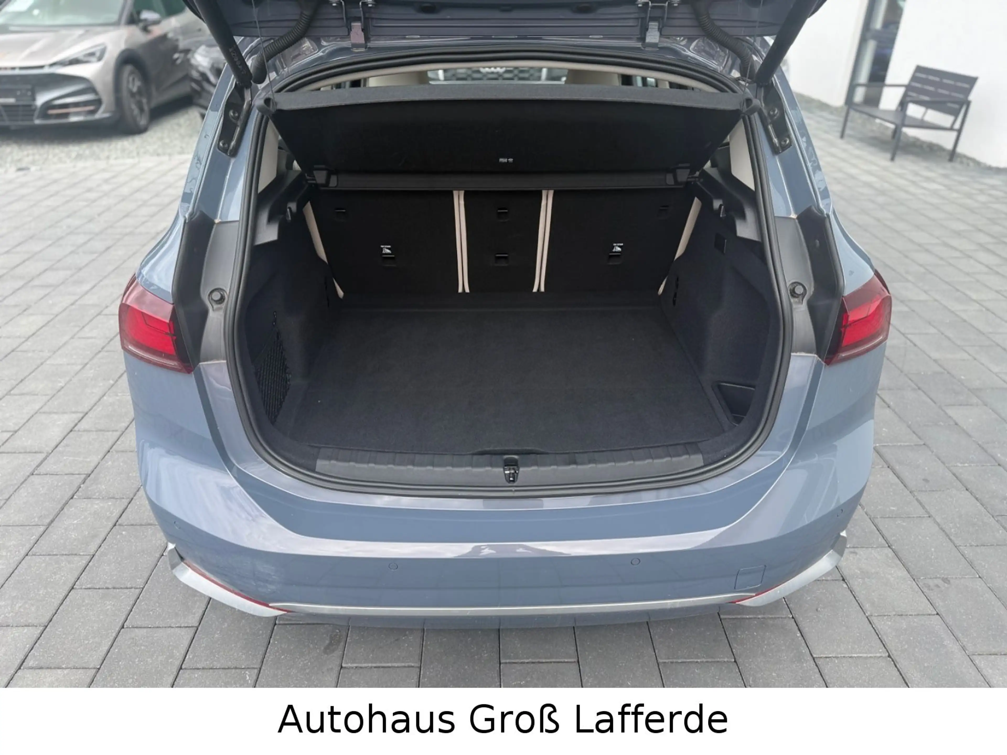 BMW 230 2 Active Tourer 230 e xDrive Luxury Line — photo 9