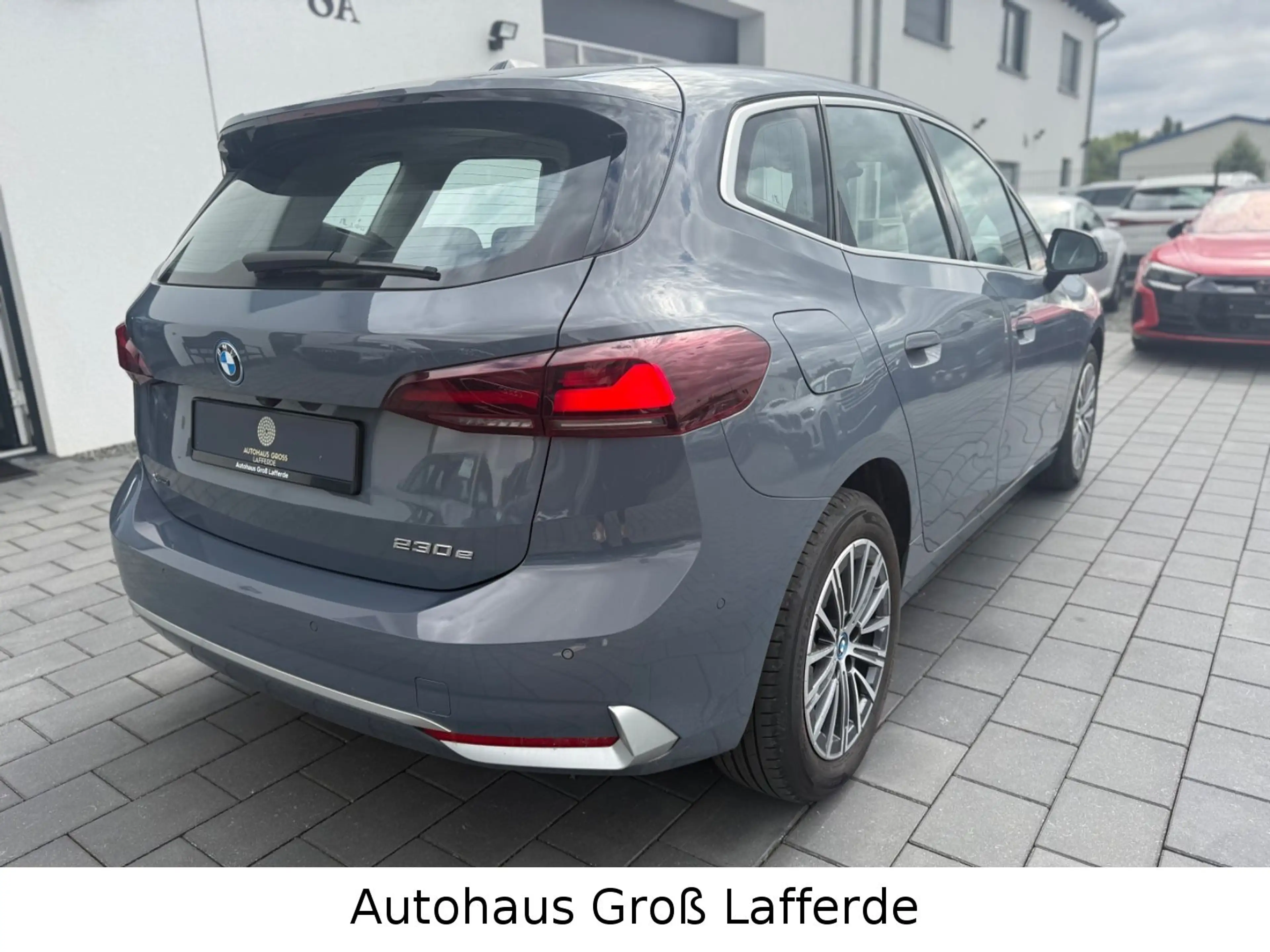 BMW 230 2 Active Tourer 230 e xDrive Luxury Line — photo 6