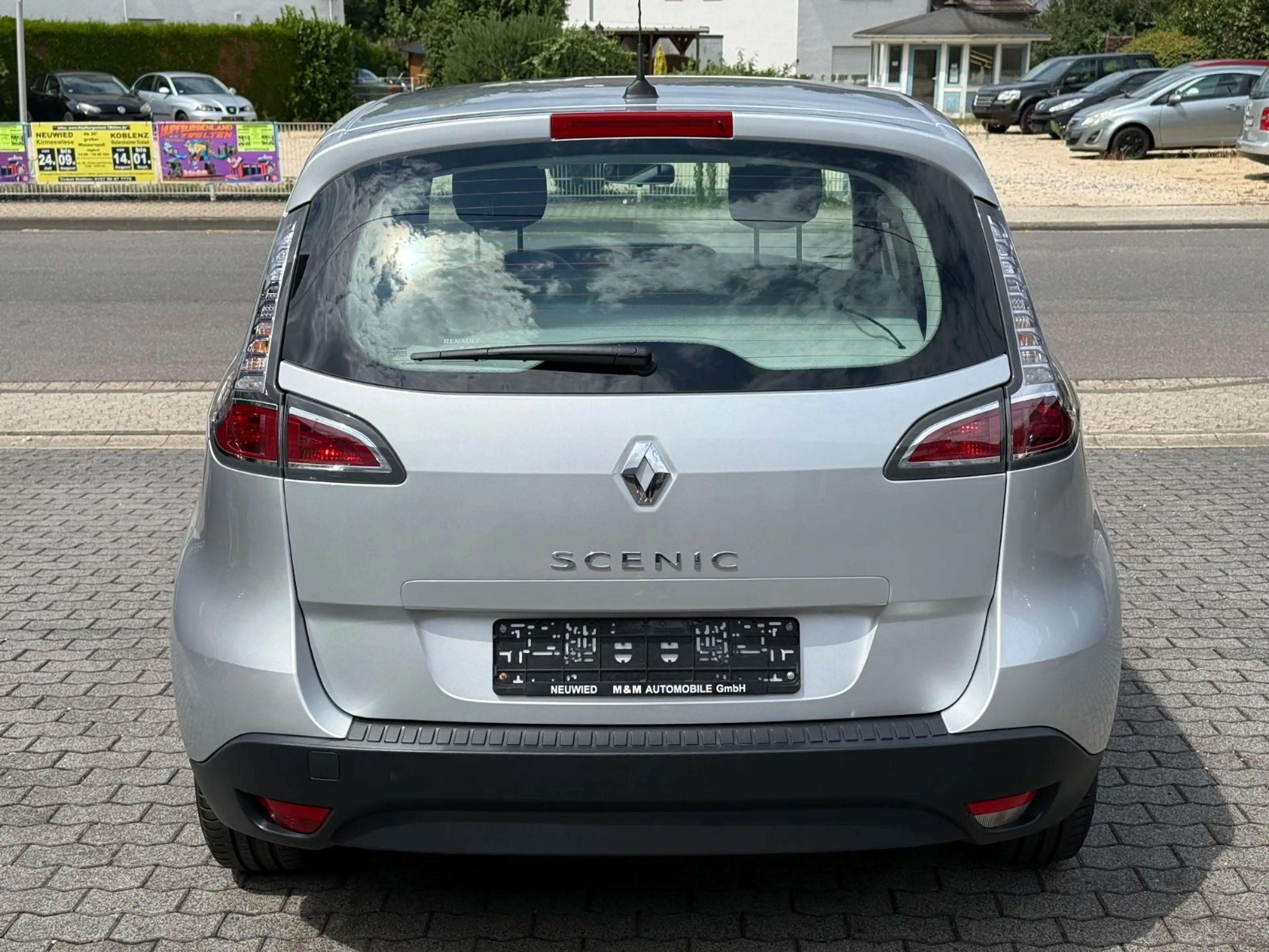 Renault Scenic III TomTom Edition 1.6 Klima SHZ Navi 19% — photo 8