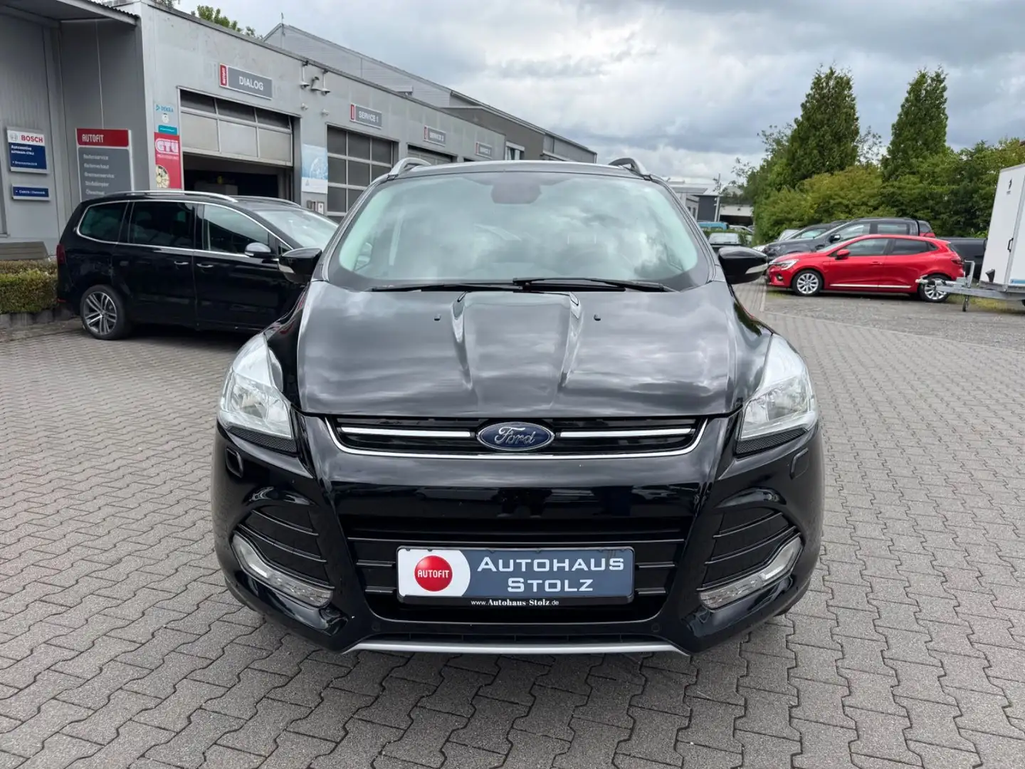 Ford Kuga Titanium Schwarz - 2