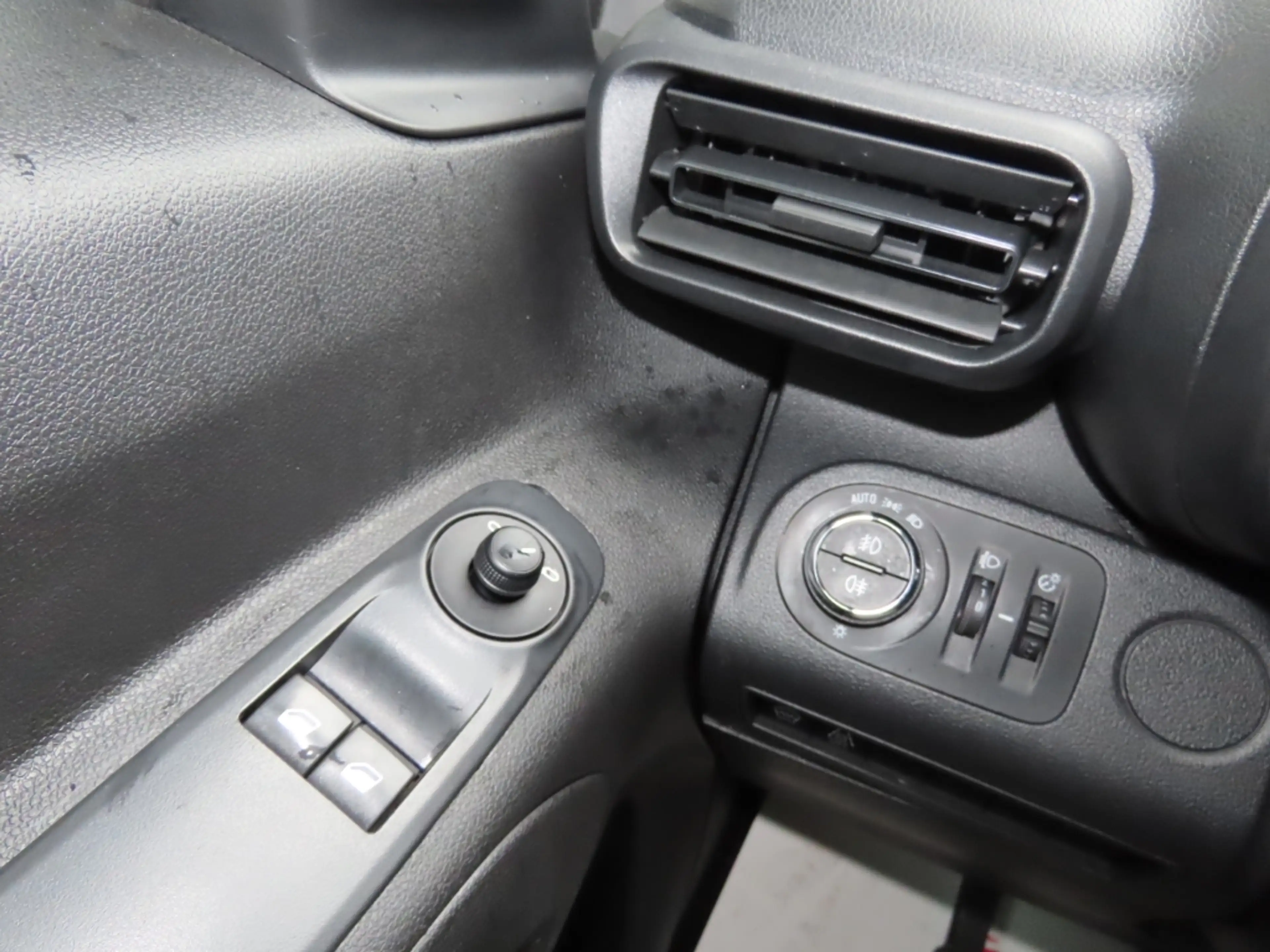 Opel Combo Life E Edition 1.Hd*HUneu*Navi*Kam*CarPlay — photo 14