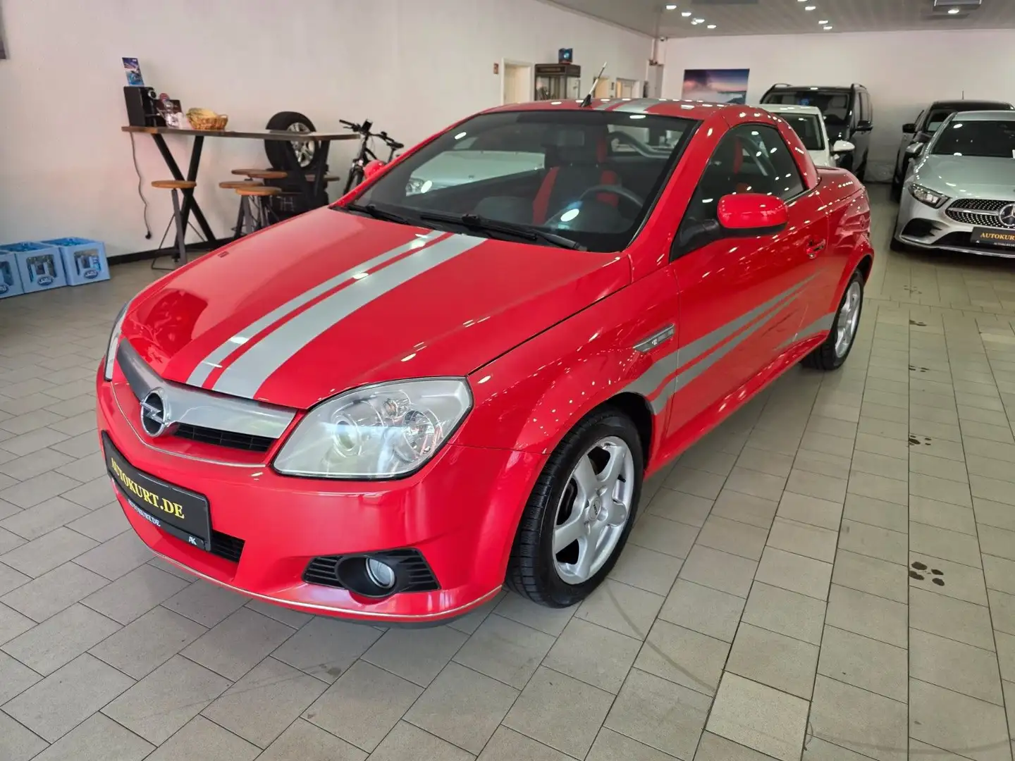 Opel Tigra Twin Top Enjoy Autom.Klima Tüv+Service neu Rood - 1