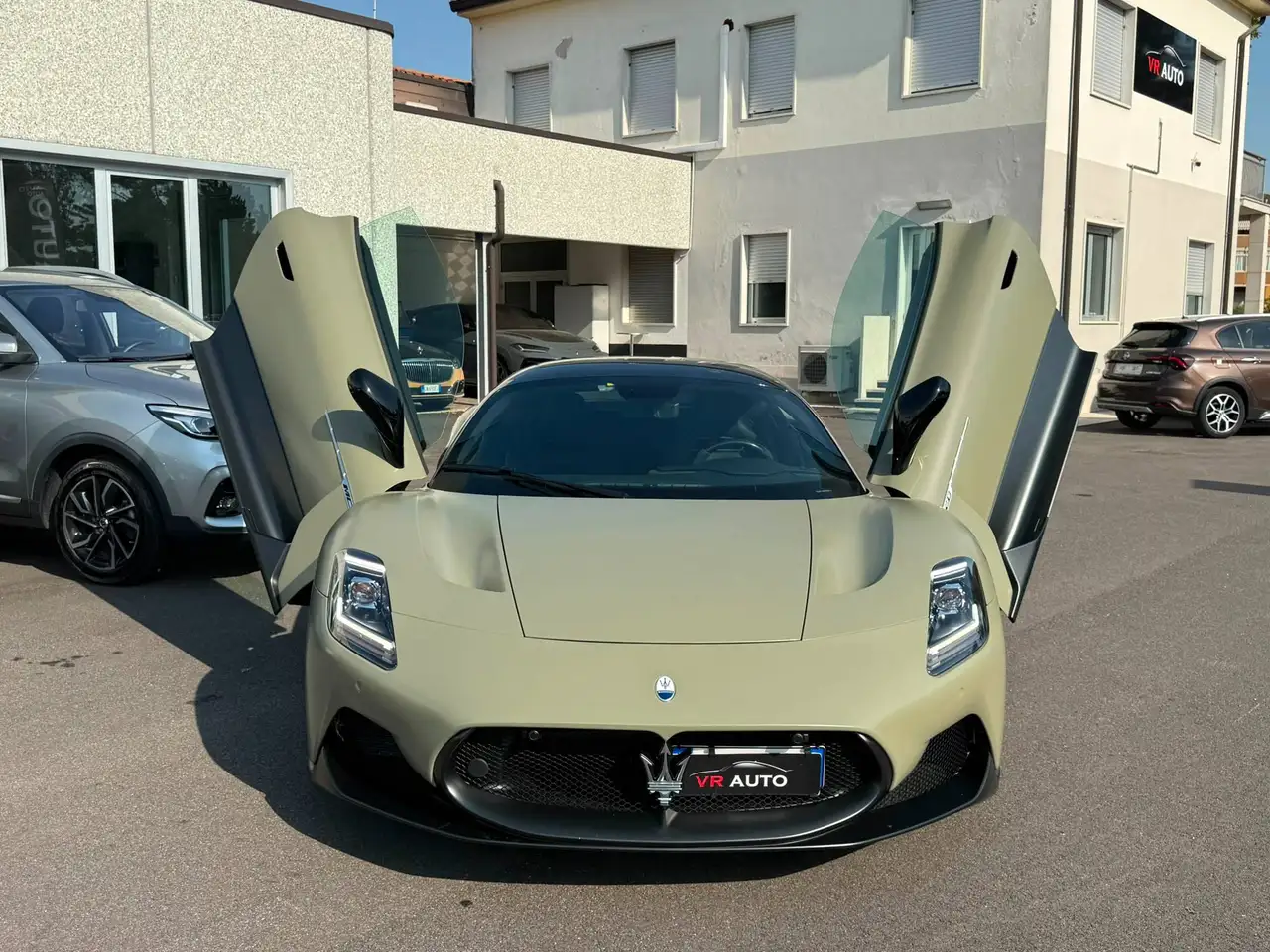 Maserati MC20 2022