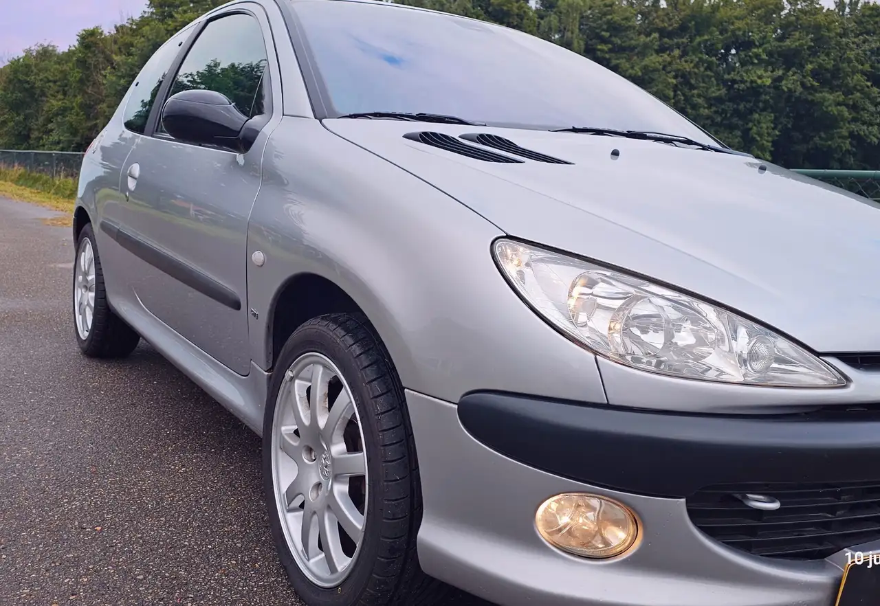 Peugeot 206 Collectors Item: Peugeot 206 GTi 2.0 16V – 105k km, foto 9
