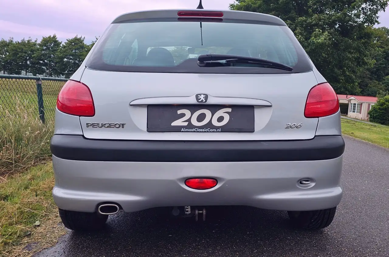 Peugeot 206 Collectors Item: Peugeot 206 GTi 2.0 16V – 105k km, foto 7