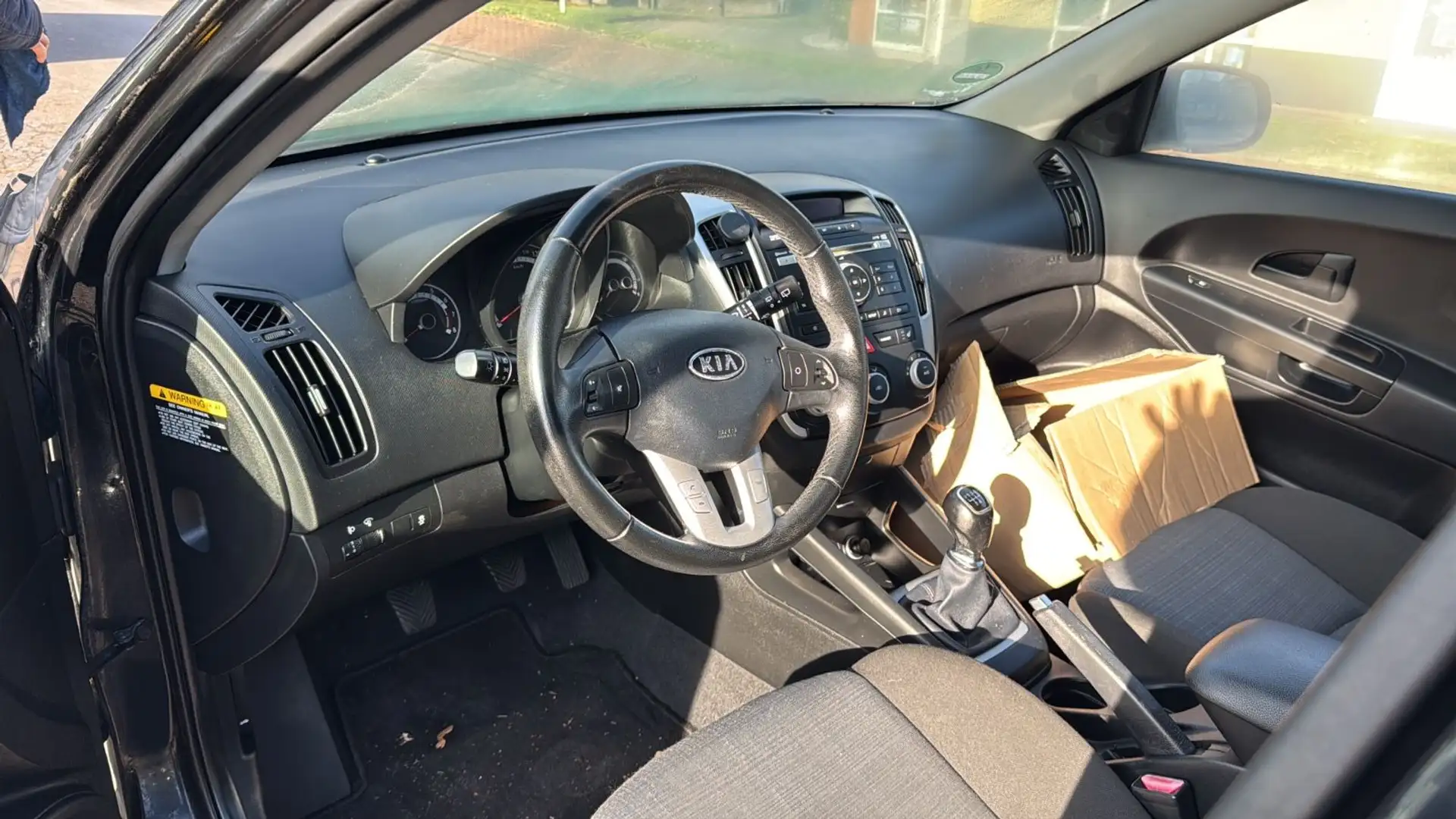 Kia Ceed / cee'd KLIMA/SHZ/MOTORSCHADEN!!! Schwarz - 2