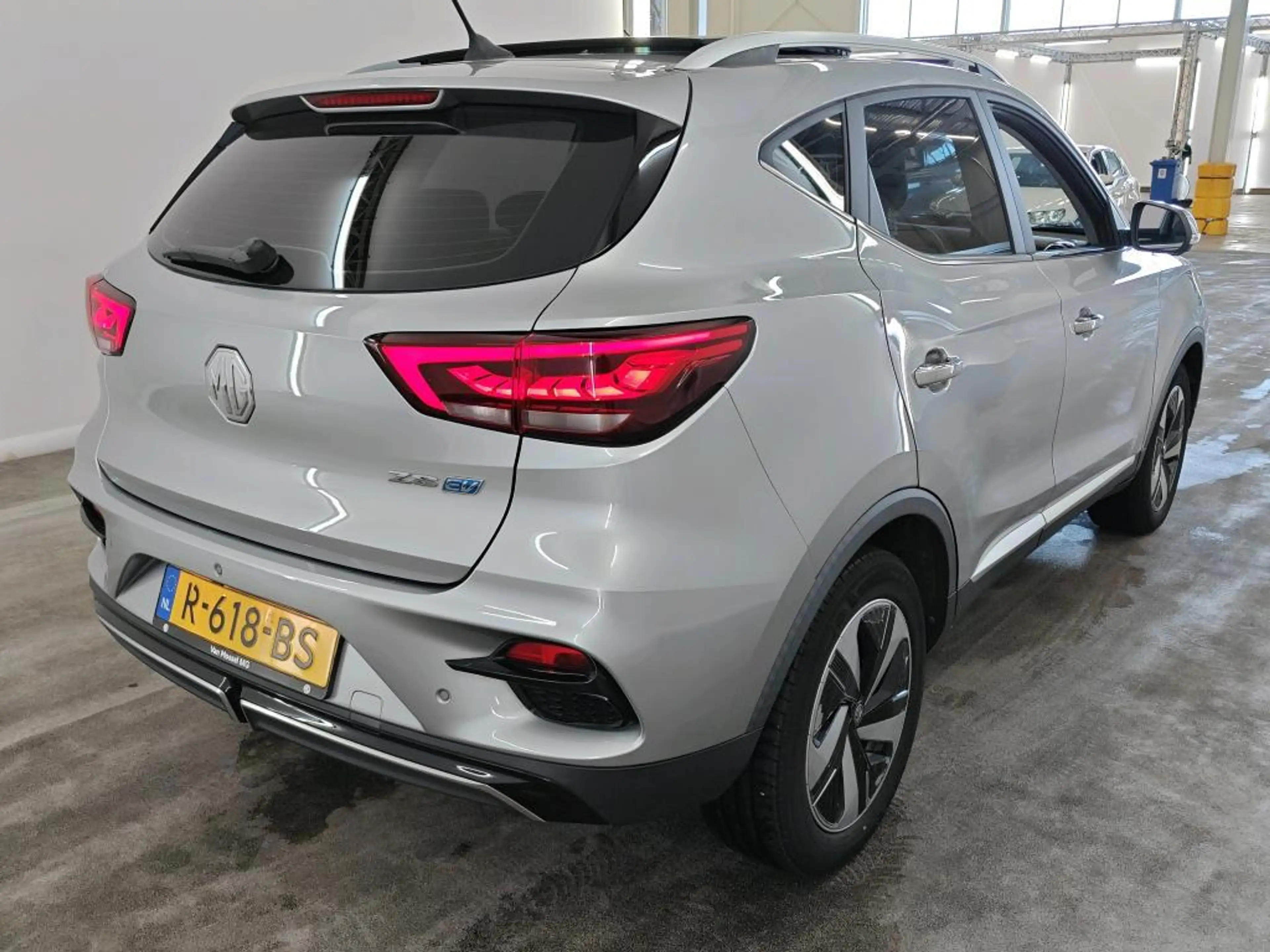 MG ZS MG EV EV Standard Range Luxury 50 kWh PANO SOH 91% — photo 3