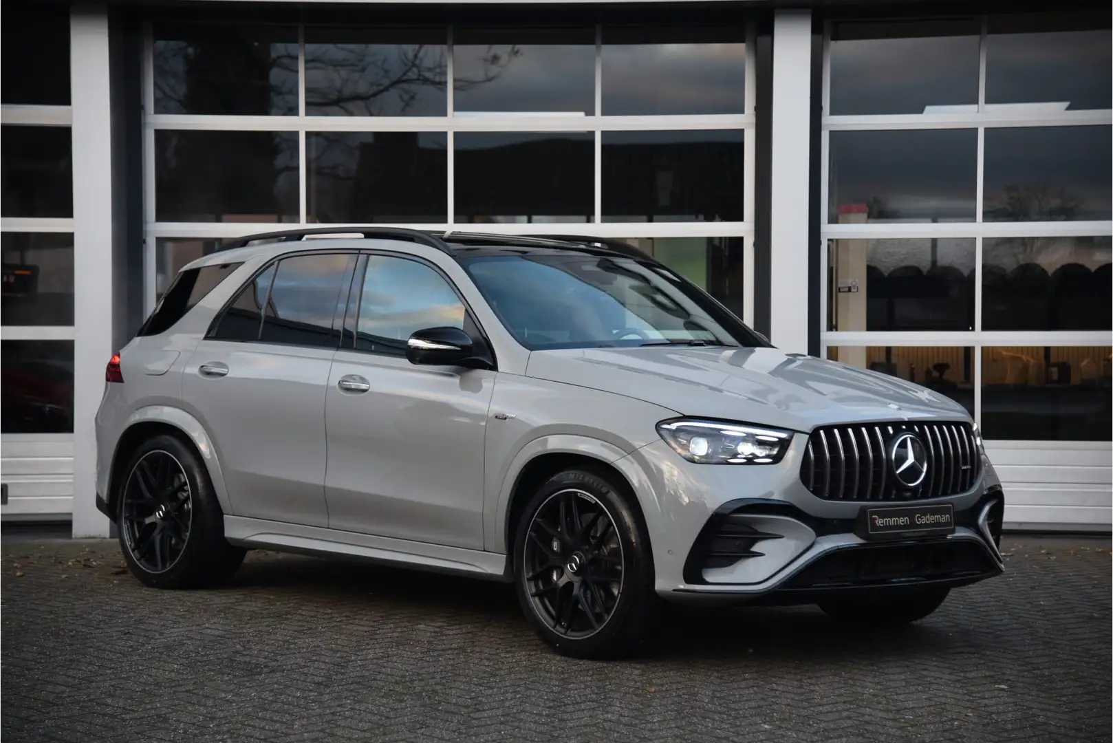 Mercedes-Benz GLE 53 AMG 4MATIC+ Grijs - 1