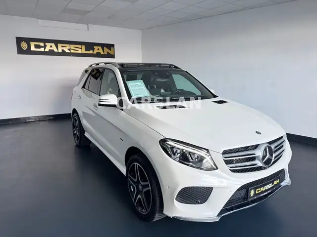 Mercedes-Benz Gle view 2