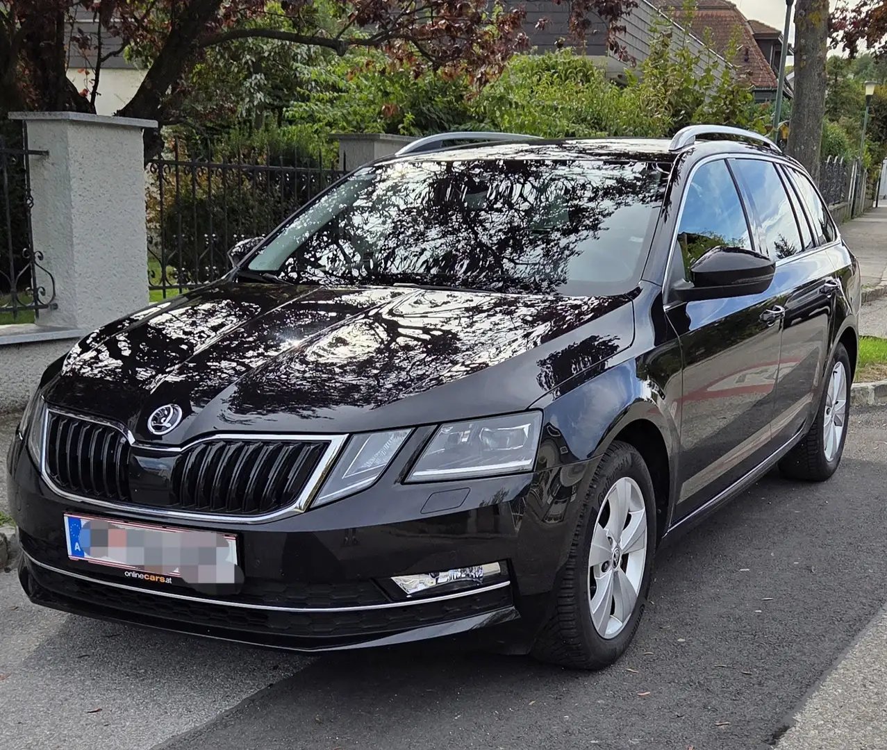 Skoda Octavia Octavia Combi 1,6 TDI Style Limited Style Limited Schwarz - 1