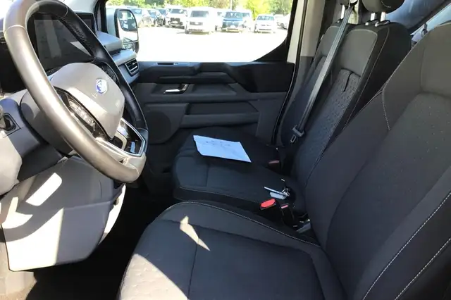 Ford Transit view 6