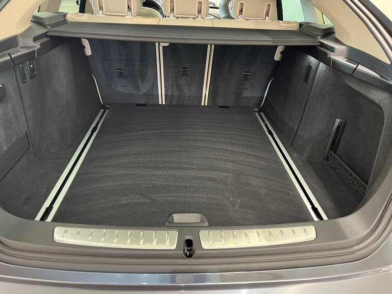 BMW 320 i xDrive — photo 11