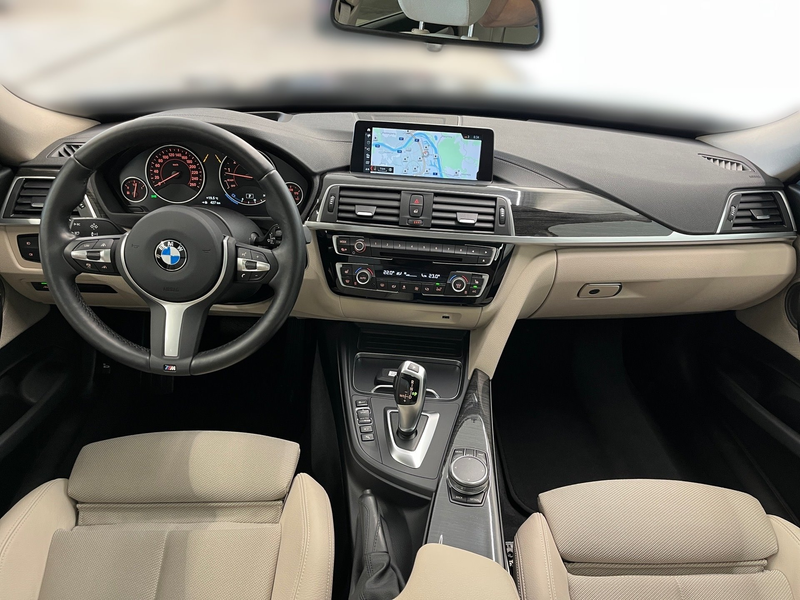 BMW 320 i xDrive — photo 9
