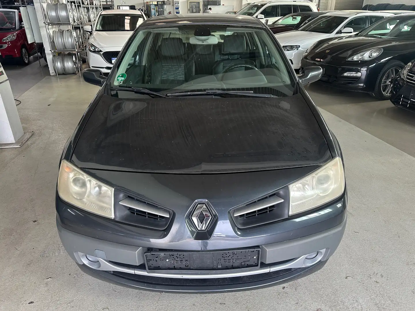 Renault Megane Exception 1,8 Diesel Grau - 2