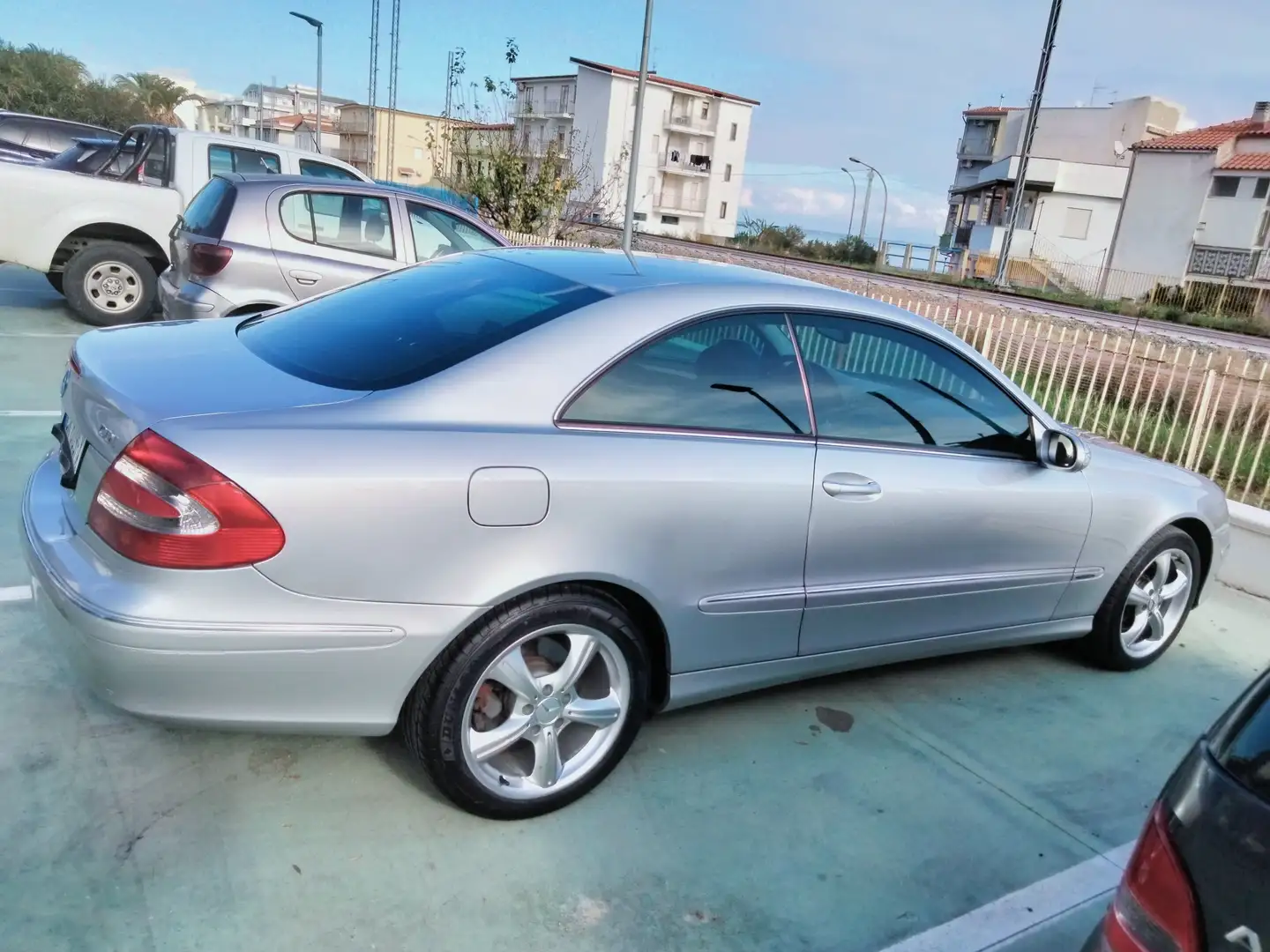 Mercedes-Benz CLK 270 CLK Coupe - C209 Coupe cdi Avantgarde Silver - 1