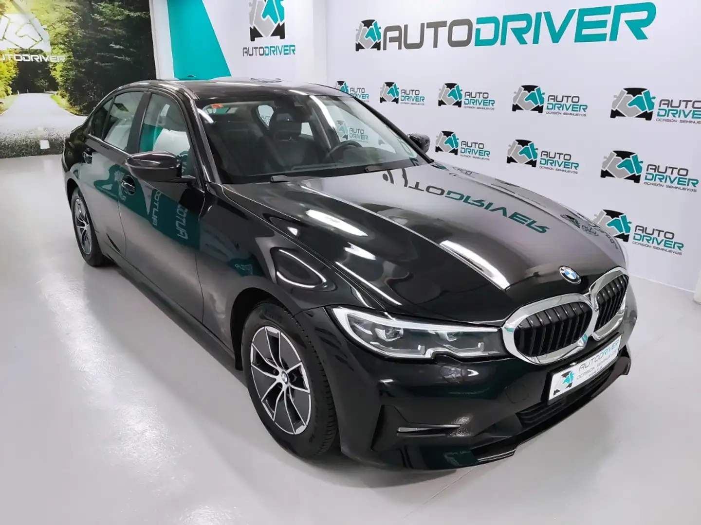 BMW 320 320dA Negro - 1