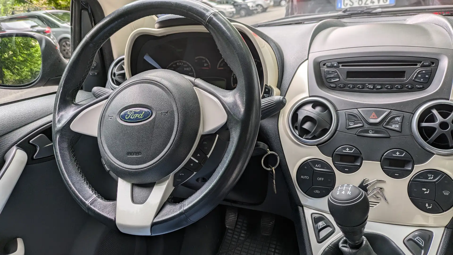 Ford Ka/Ka+ KA+ 1.3 TDCi 75CV Titanium cDPF Negro - 2