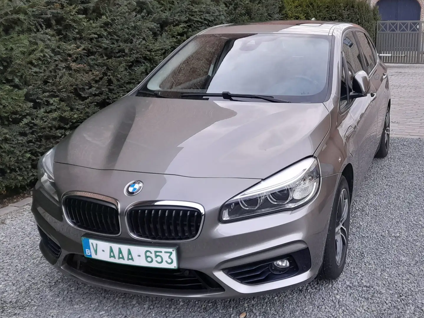 BMW 225 Xe Bronzová - 2