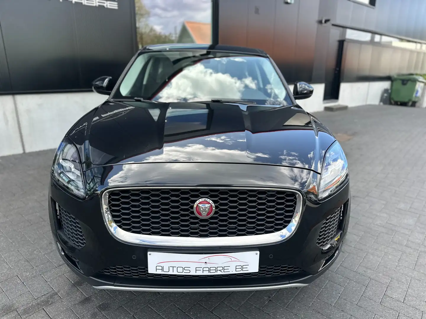 Jaguar E-Pace 20 D D150 AWD Automatique De luxe Zwart - 2