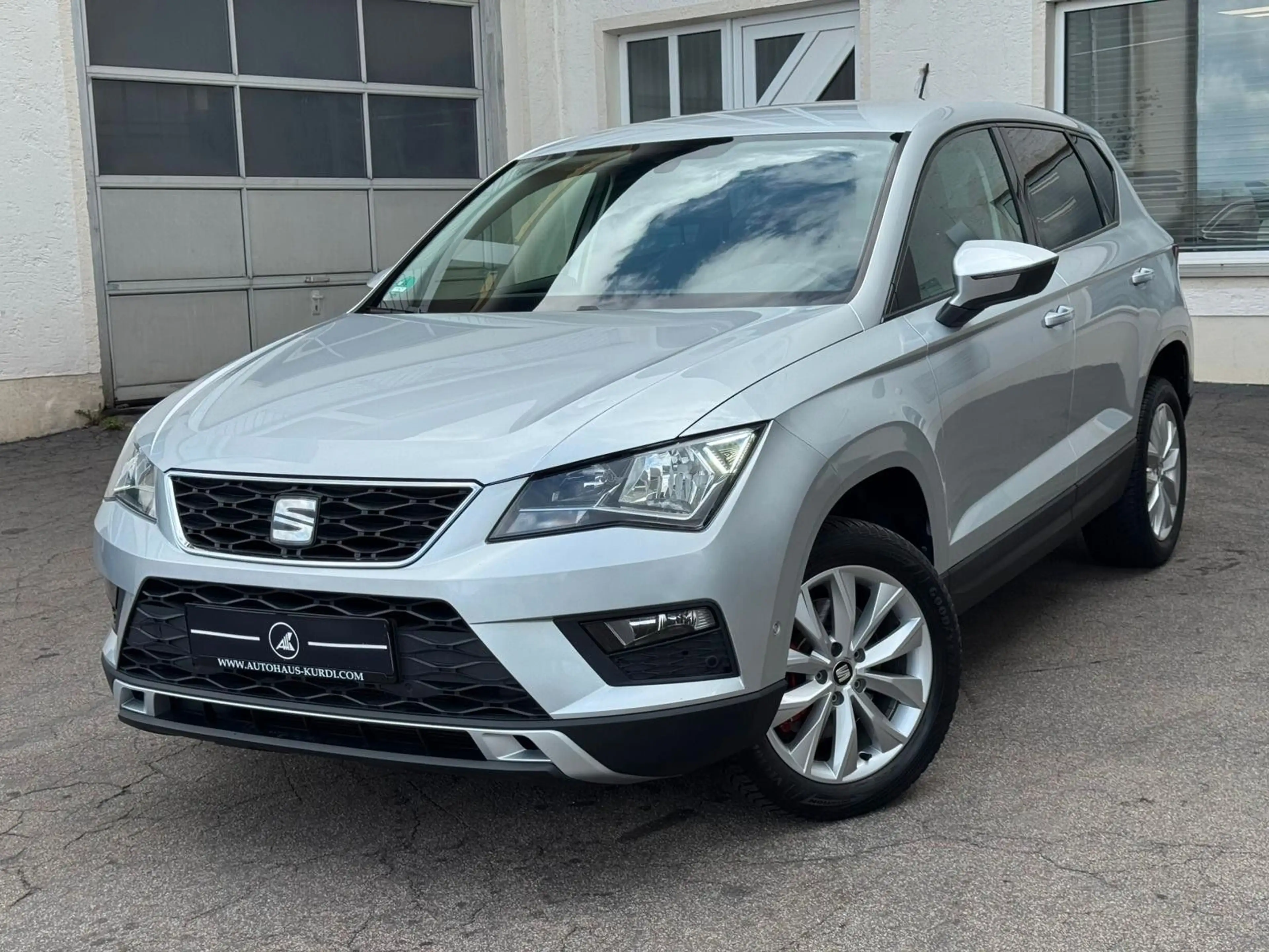 SEAT Ateca Style 1.4TSI DSG KEYLESS NAVI TEMPO LM17"