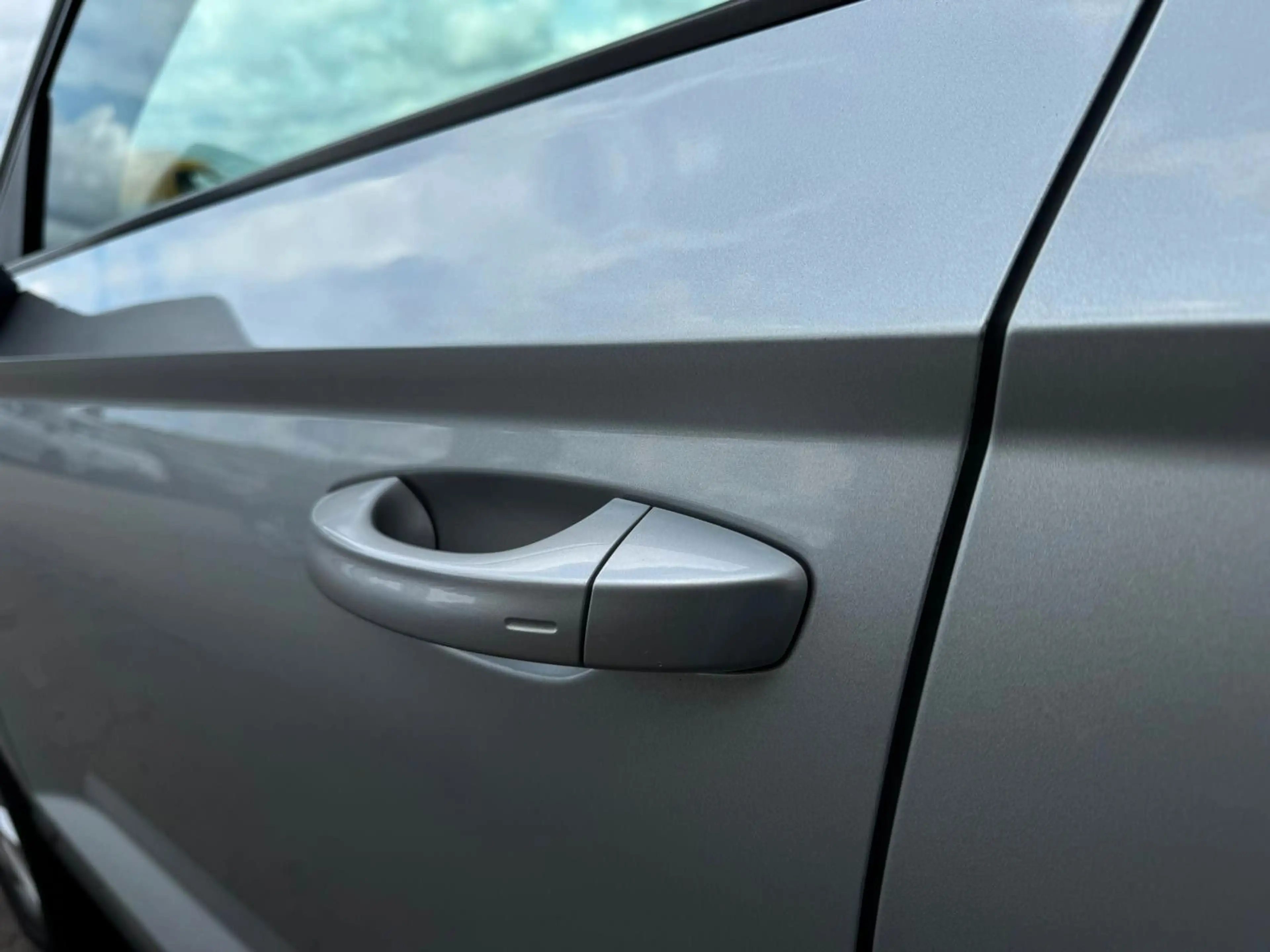SEAT Ateca Style 1.4TSI DSG KEYLESS NAVI TEMPO LM17" — photo 9